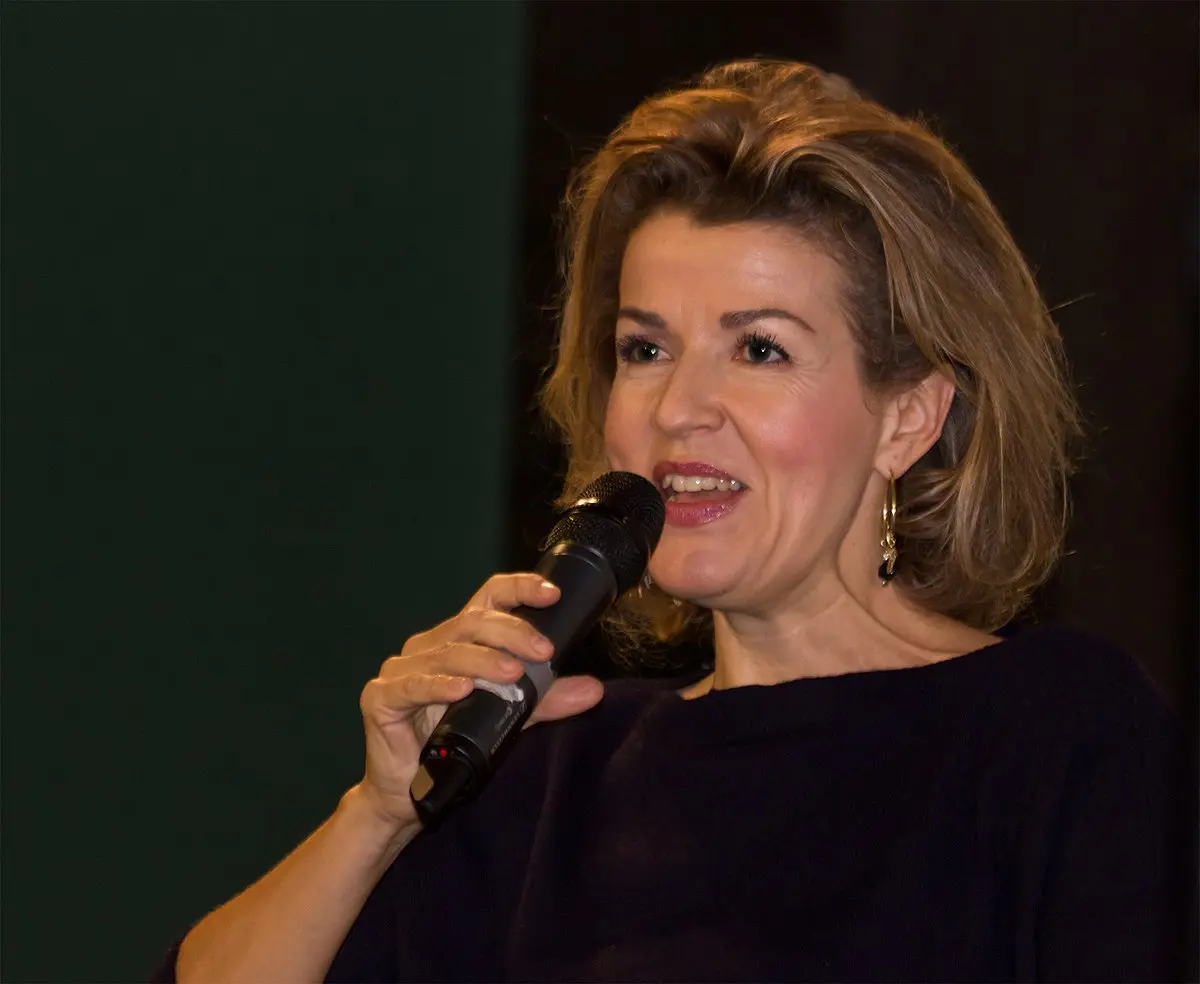 Anne-Sophie Mutter: La violinista que ha dejado huella en la música clásica - Anne Sophie Mutter toca un Stradivarius violinista mutter - Anne Sophie Mutter toca un Stradivarius