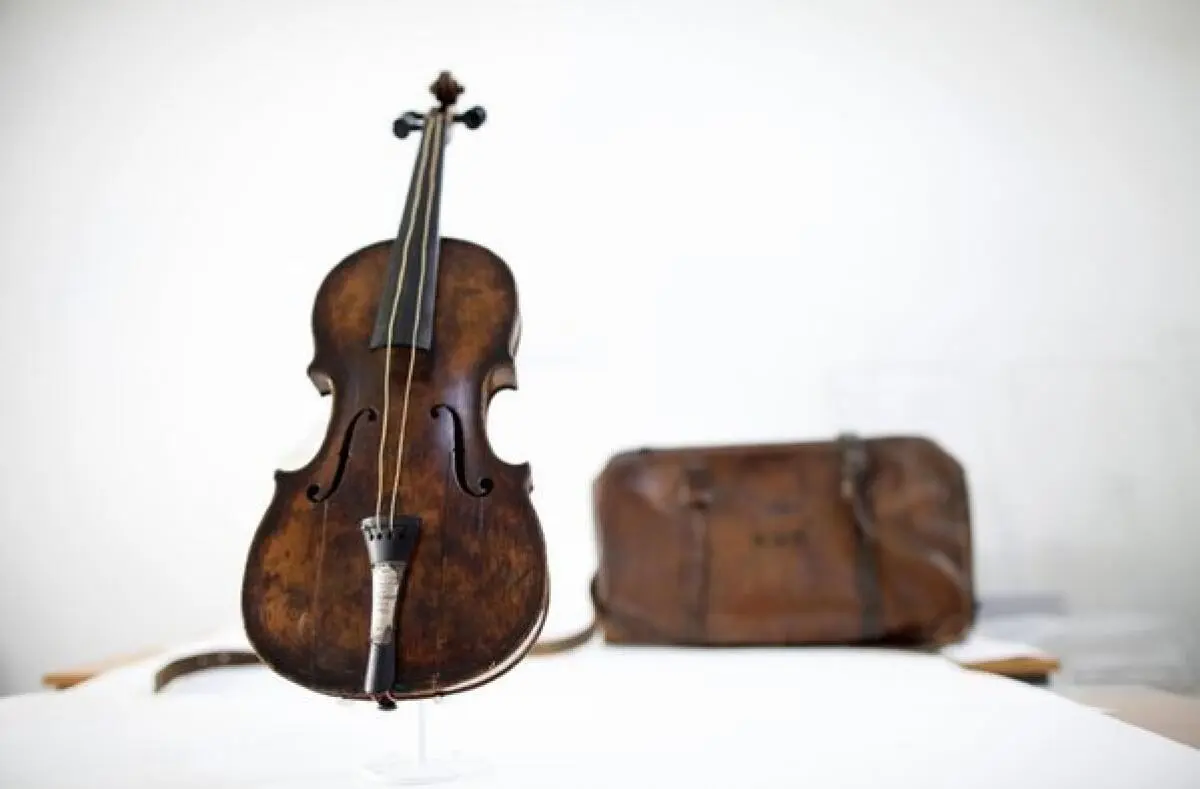 En cuanto se vendió el violín del Titanic - Dónde se encuentra el violín del Titanic en cuanto se vendió el violin del titanic - Dónde se encuentra el violín del Titanic
