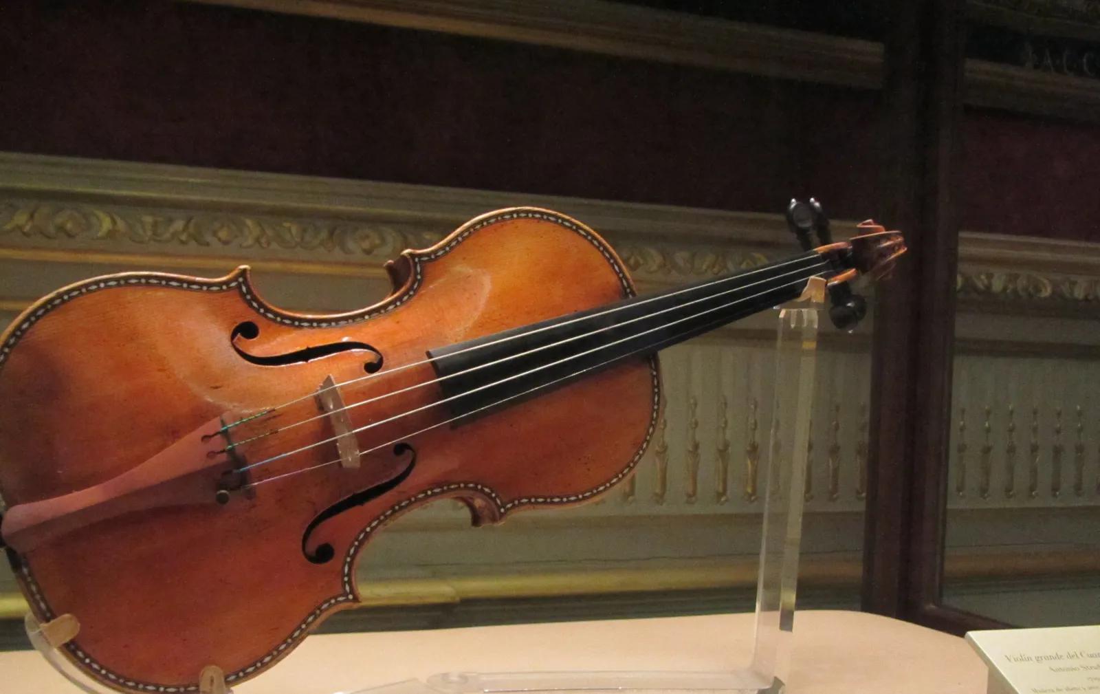 list of stradivarius violins - How many Stradivarius violins are there