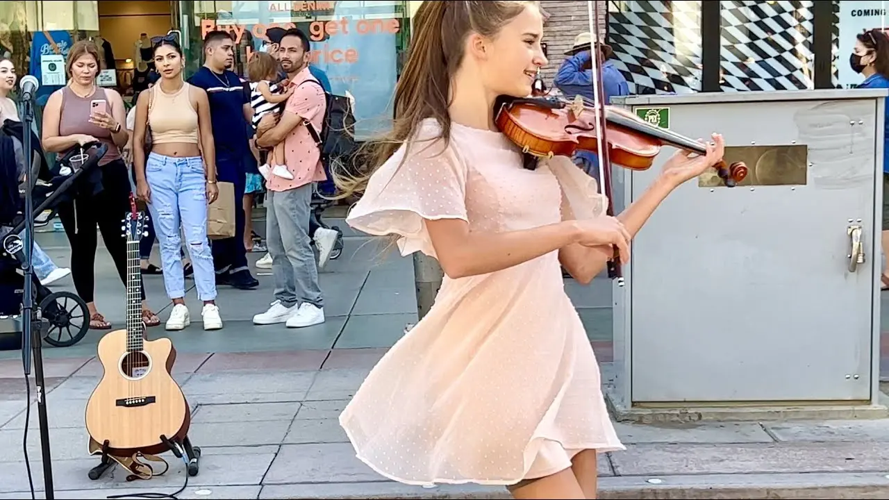 violin karolina protsenko - How old is Carolina the violin player