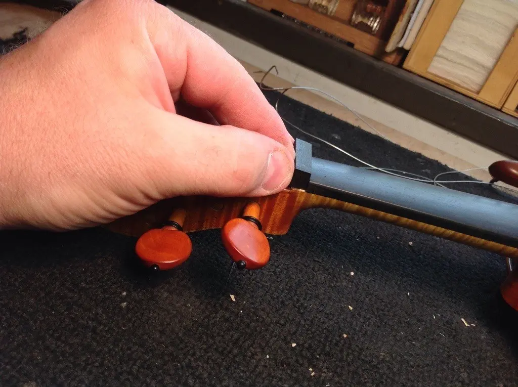 violin nut - How thick is the nut on a violin