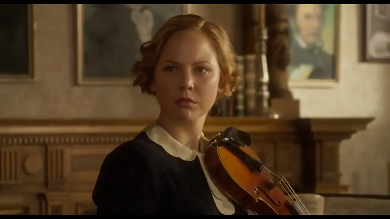 ursula parker violin - Who played Jane on Louie