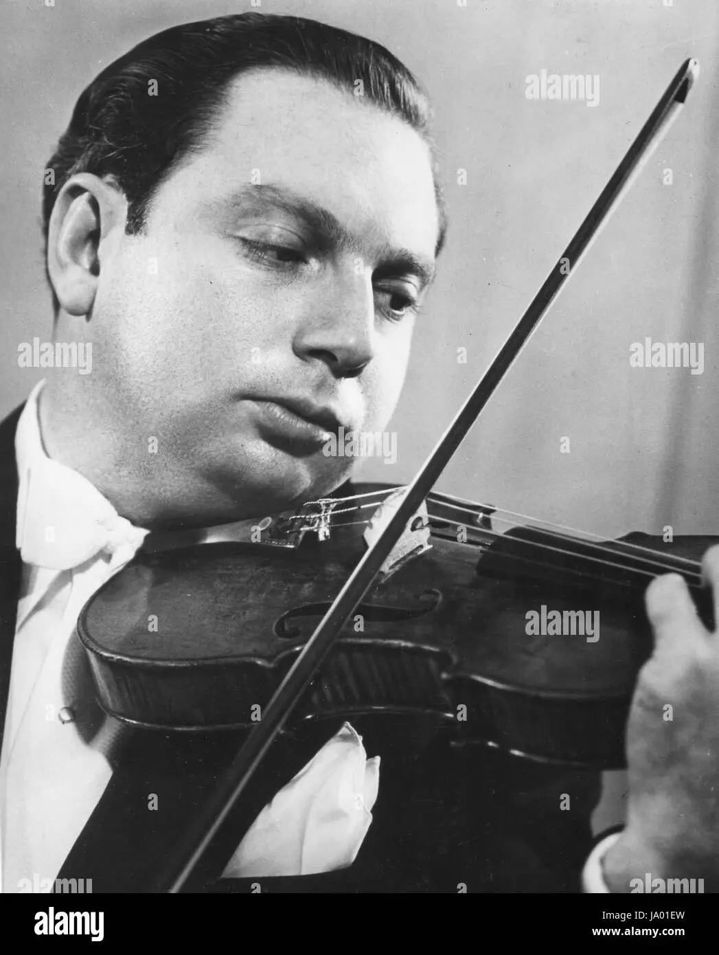 stern violinista - Who was the Russian-born American violinist
