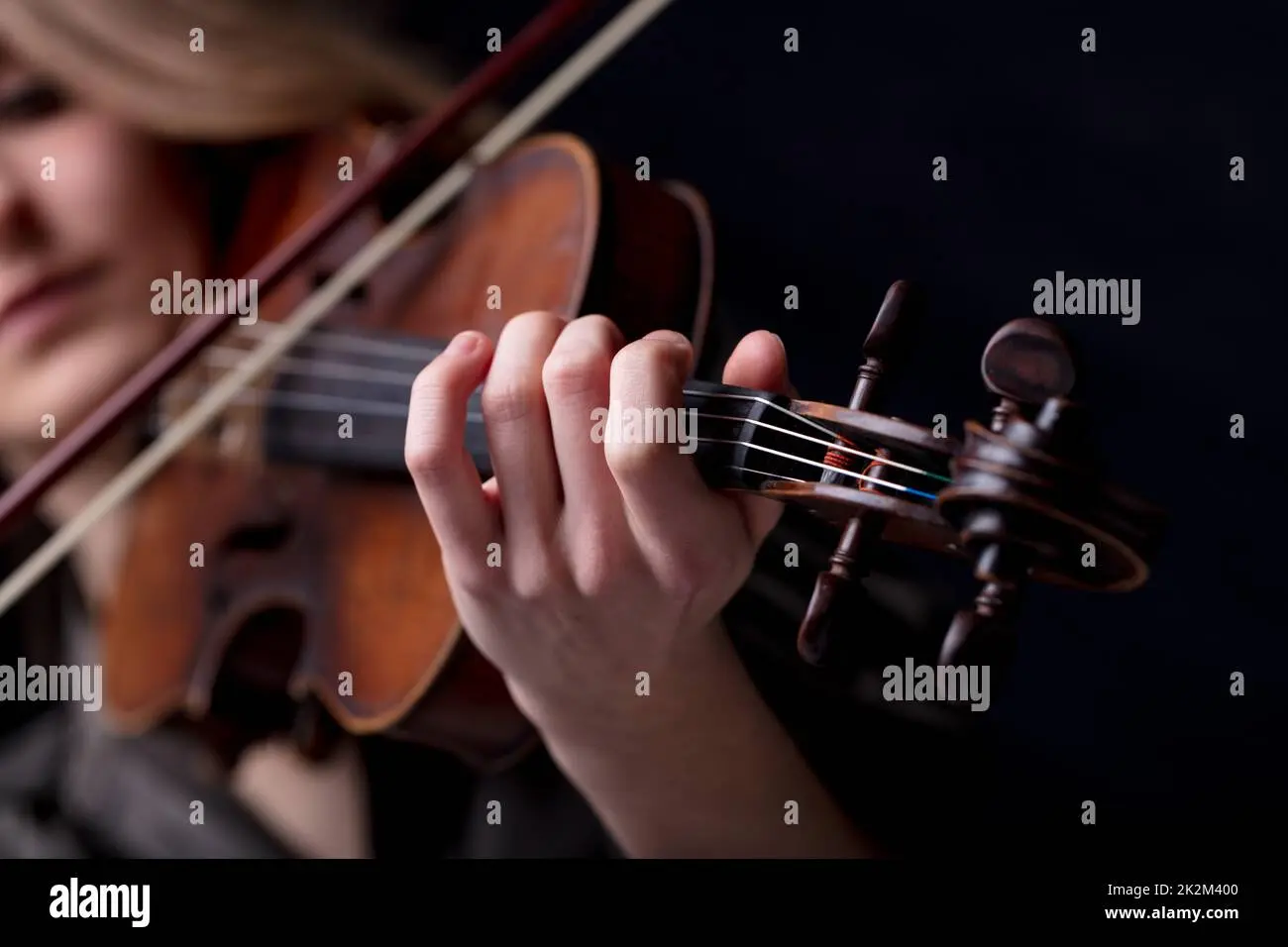 fotografias de violinistas en clave alta - Cómo hacer fotos Clave baja en casa