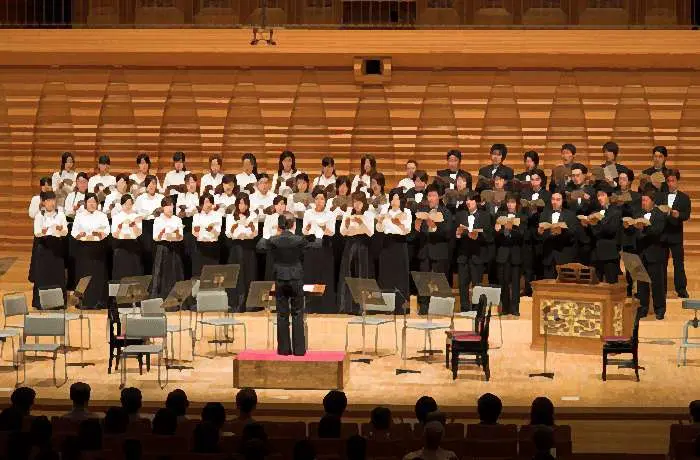 como debo vestirme para un concierto de violin - Cómo ir vestida a un concierto de música