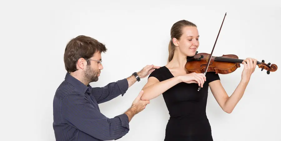Ondas al tocar un violín: cómo se mueven y su impacto en la percepción humana del sonido - Cómo se mueven las ondas sonoras ondas al tocar un violin - Cómo se mueven las ondas sonoras