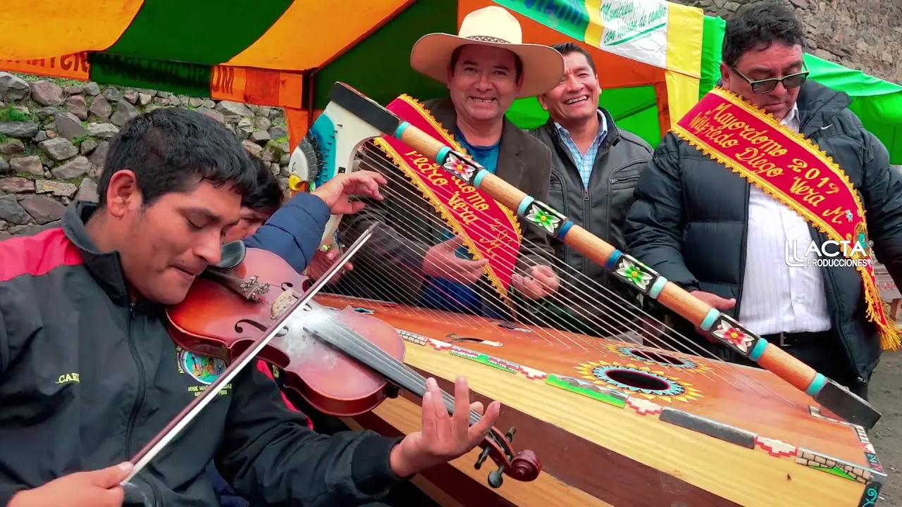 arpa violin cultura de los andes - Cómo se toca el violín Apache