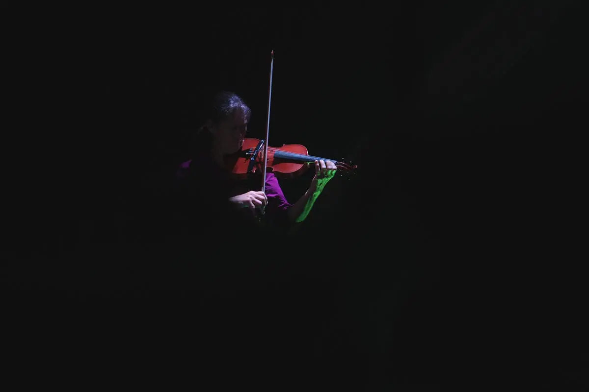que se siente escuchar la melodia en el violin - Cómo te hace sentir la música de violín