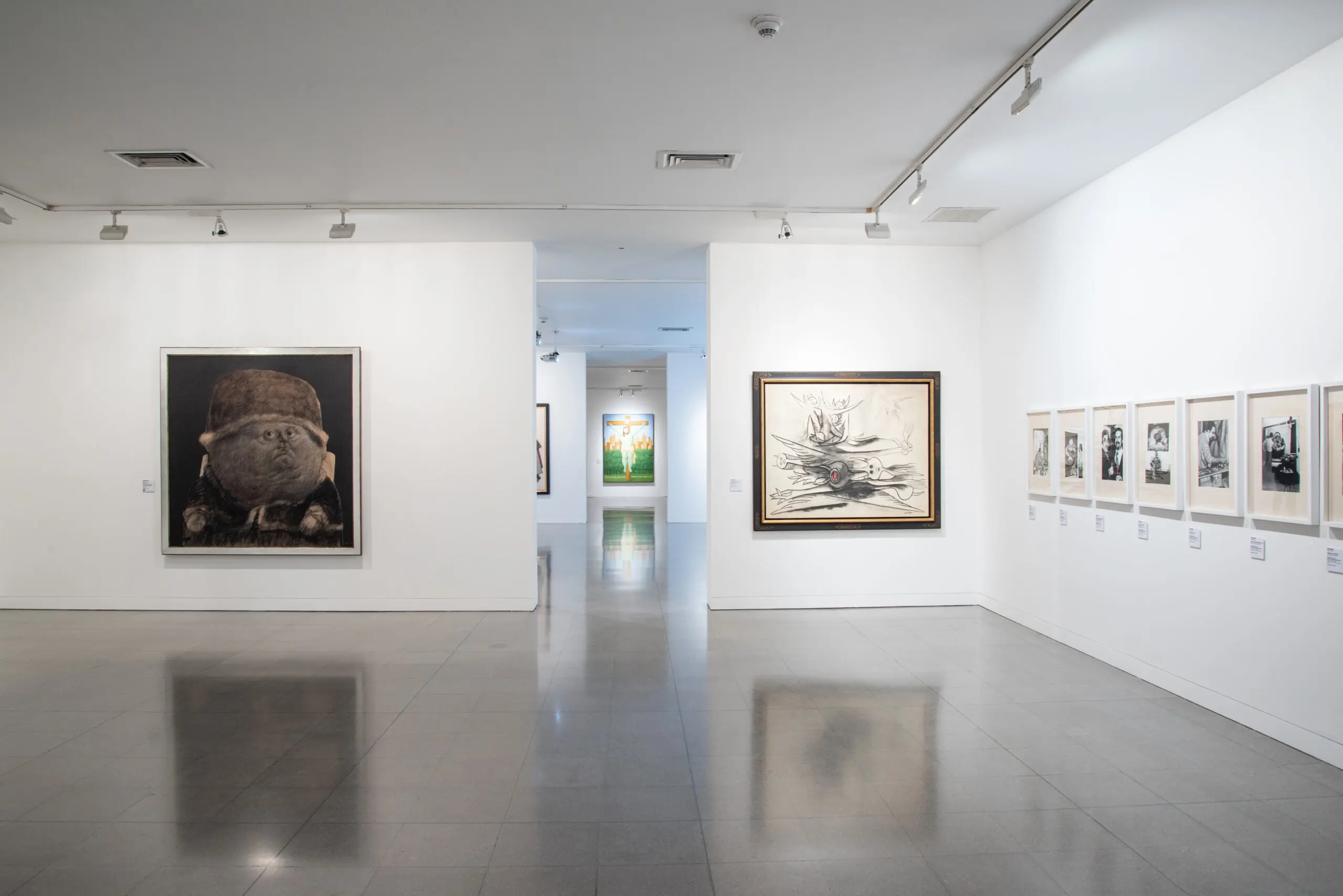 Fernando Botero: Naturaleza muerta con violín - Cuántas pinturas tiene el Museo de Antioquia pintadas por Fernando Botero fernando botero naturaleza muerta con violina - Cuántas pinturas tiene el Museo de Antioquia pintadas por Fernando Botero