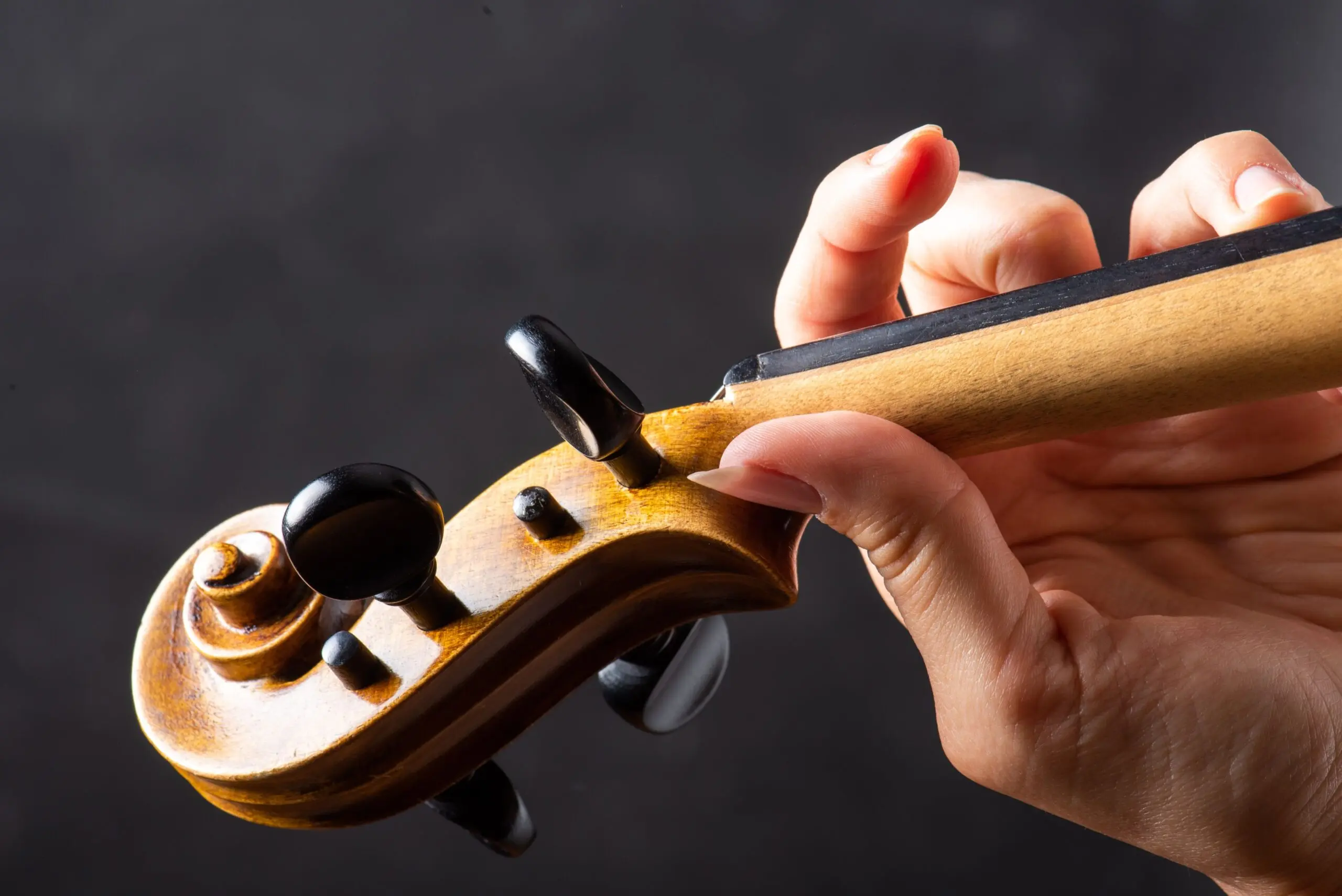 carpal tunnel violin - How do musicians deal with carpal tunnel