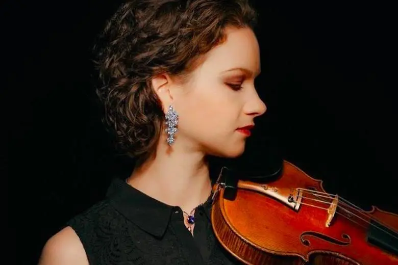 violin warm up - How does Hilary Hahn warm up