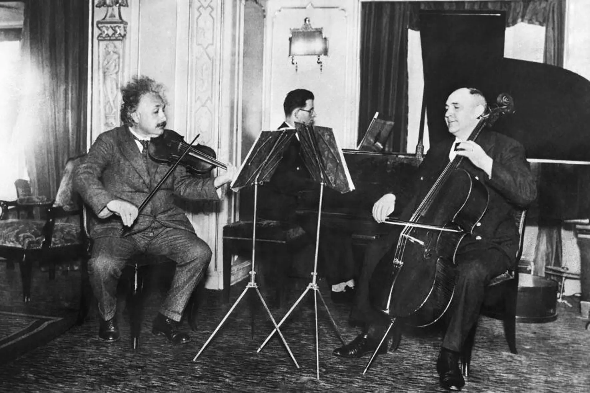 desde que edad le apaciono el violin a albert einstein - Por qué Einstein aprendió a tocar el violín