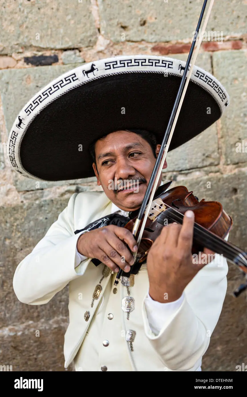mariachis villavicencio con violin - Qué canciones puedo pedir a un mariachi