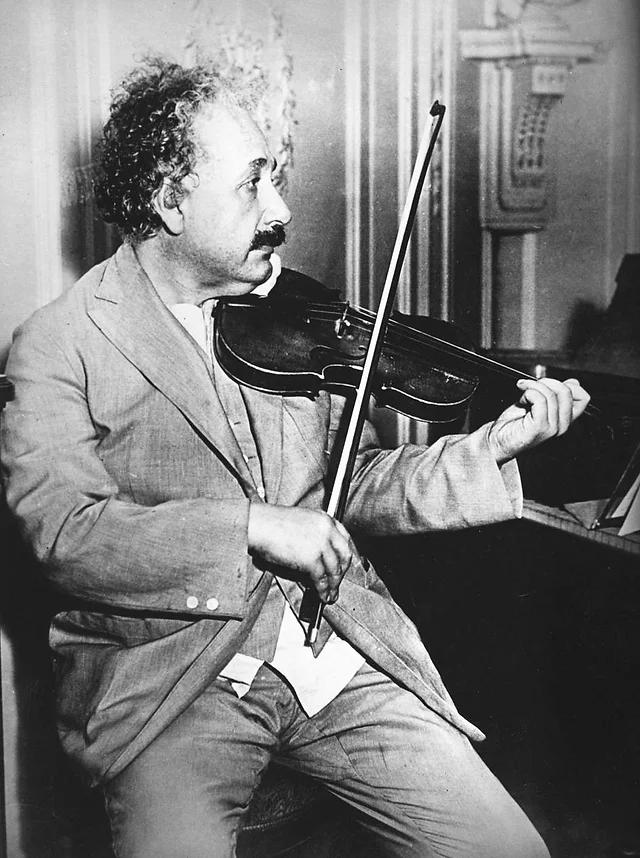 El vínculo entre ser científico y violinista - Qué dijo Einstein sobre Mozart cientifico y violinista - Qué dijo Einstein sobre Mozart