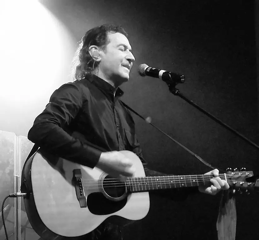 Allá en el otro entorno, Leo Violín Hammond: Una historia de éxito en la música - Quién es Albert Hammond alla en el otro mundo leo violin hammond - Quién es Albert Hammond
