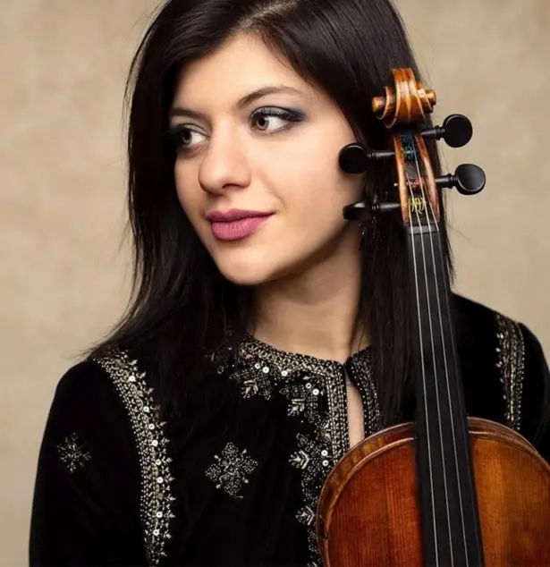 alexandra tirsu violinista - Quién es Alexandra Tirsu