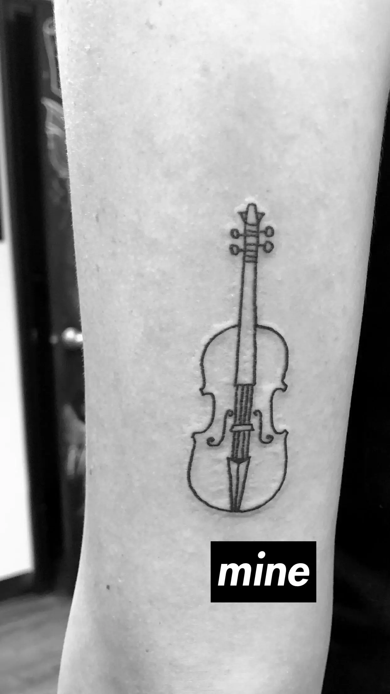 sirena violin tatoo - What does the siren mermaid tattoo mean