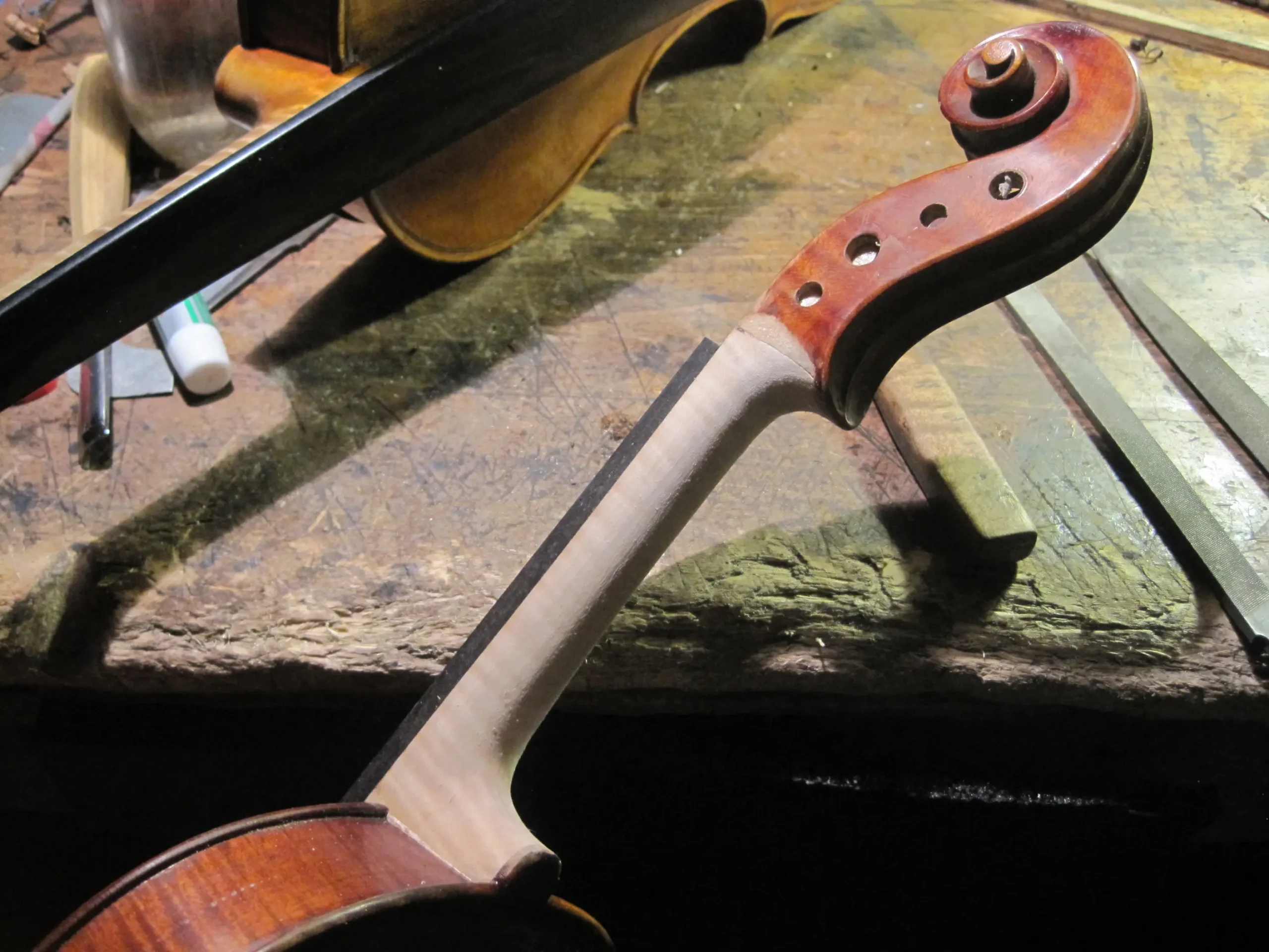 graft violin - What is a grafted violin