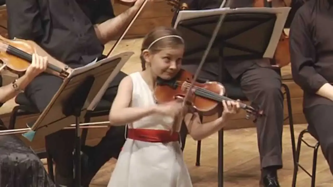 alma deutscher concerto violin - Where is Alma Deutscher now