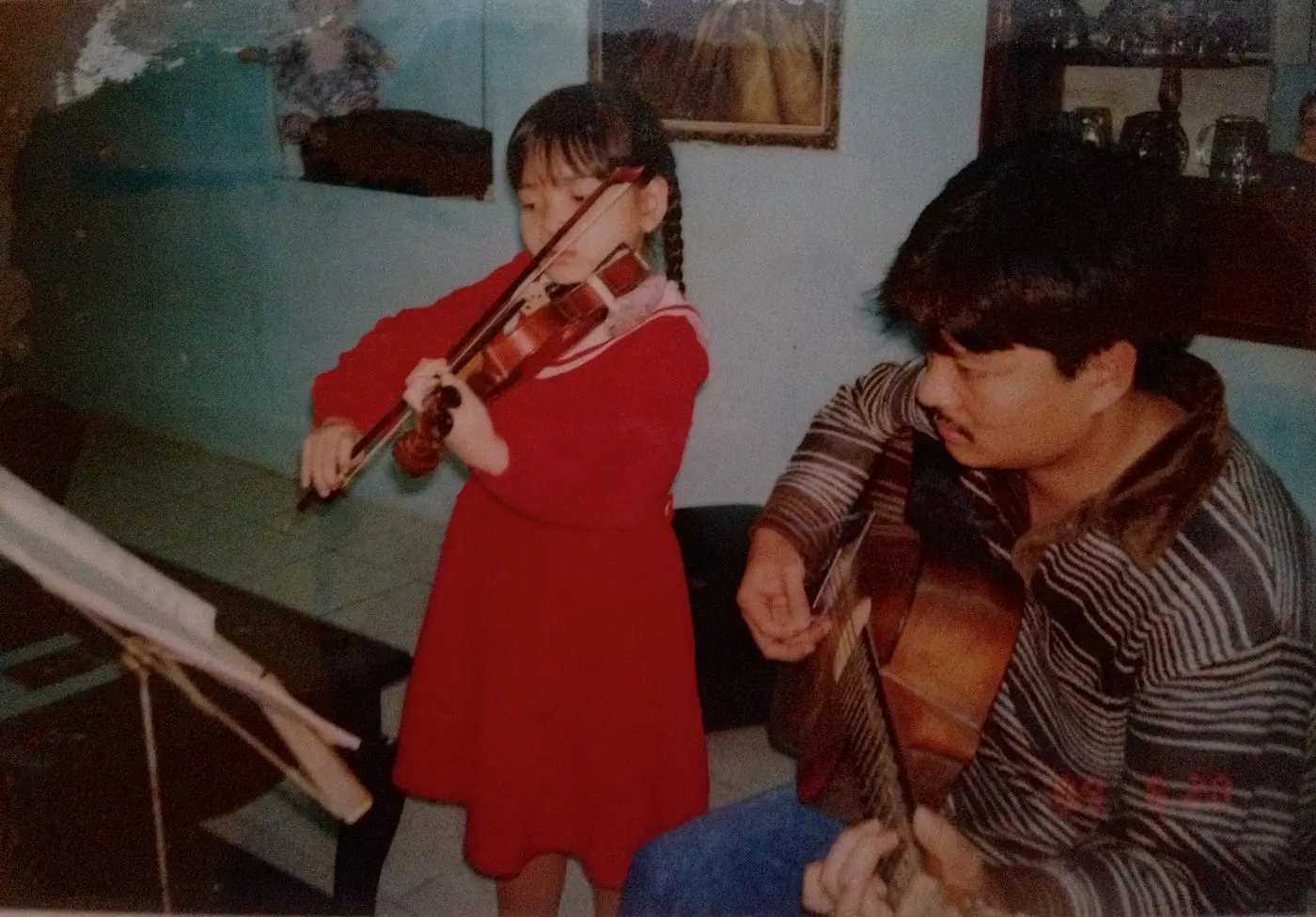 Caillou y el violín de su abuelo - Who is Caillou's grandparents caillou violin grandfather - Who is Caillou's grandparents