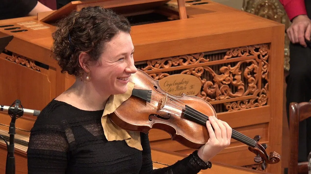 Chintia Violin: La talentosa violinista Cynthia Freivogel - Who is Cynthia Freivogel chintia violin - Who is Cynthia Freivogel