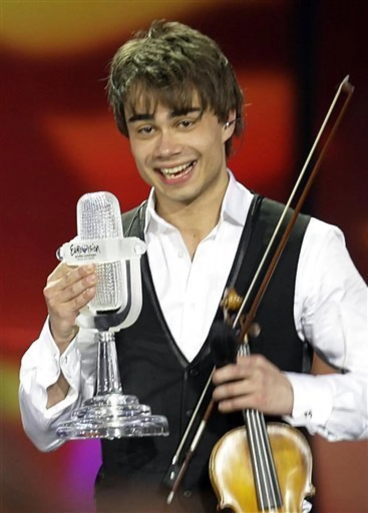 eurovision violin winner - Who is the famous Eurovision winner