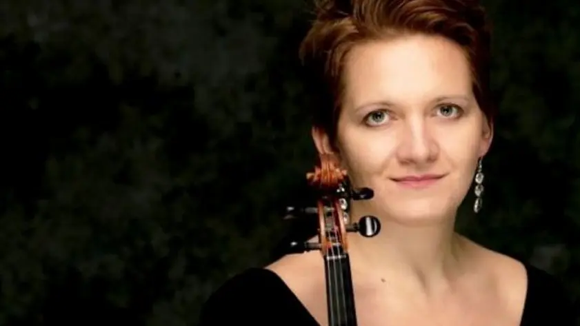 vineta sareika violin - Who is the female concertmaster of the Berlin Philharmonic